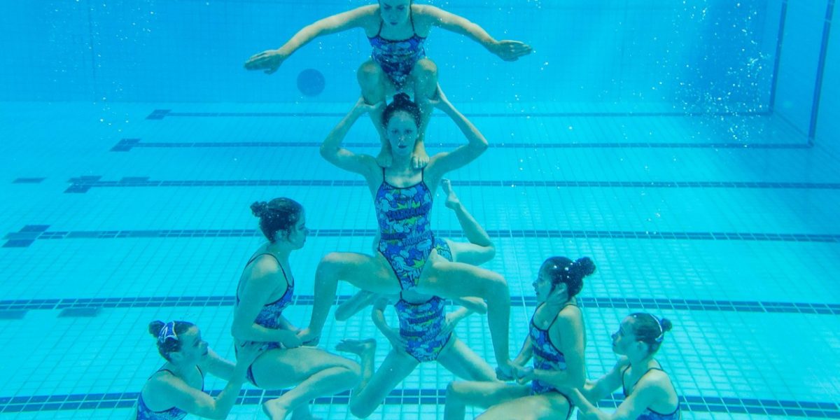 Synchronised Swimming 2